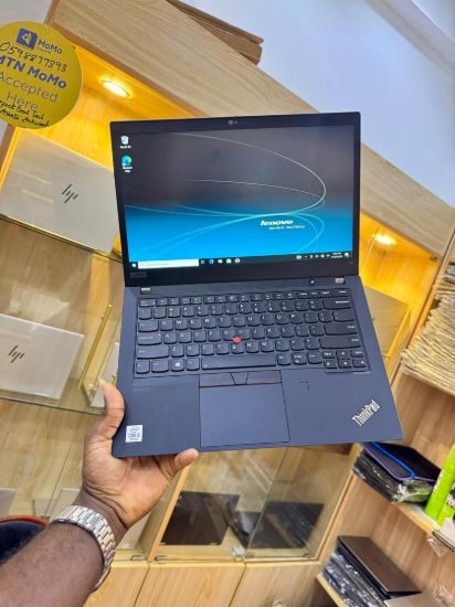Picture of Lenovo ThinkPad T14 Touchscreen